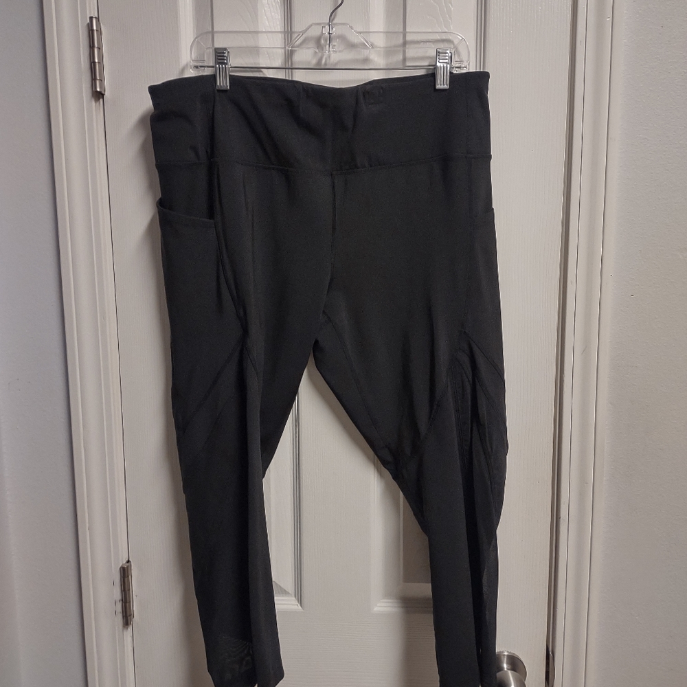 Avia XXL Capri - Picture 5 of 7